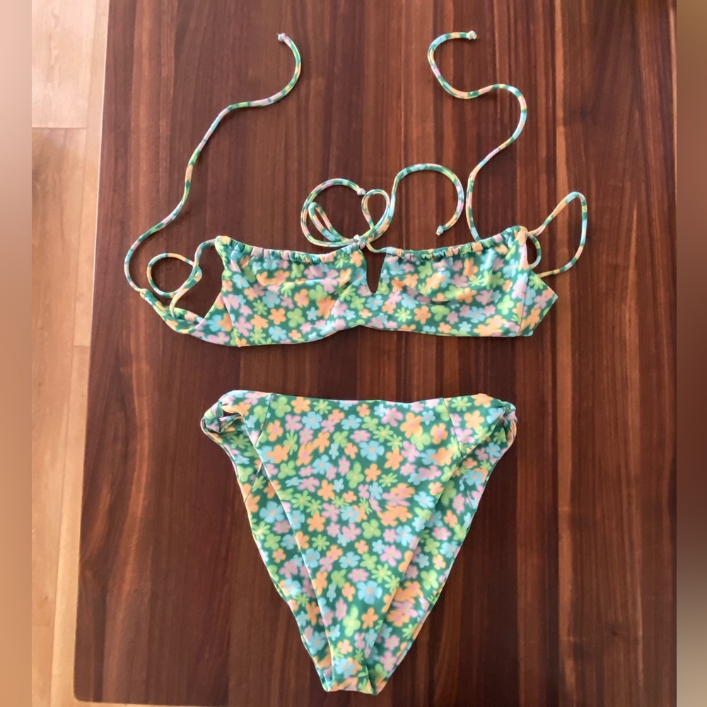 Skatie bathing suit set